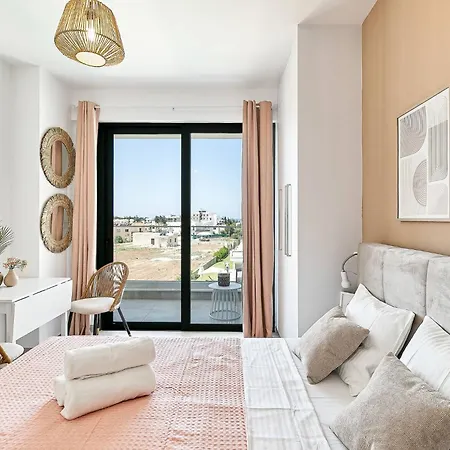 New Coral + Pool & Sauna * Paphos