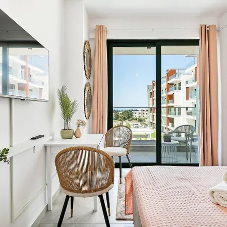 New Coral + Pool & Sauna Apartment