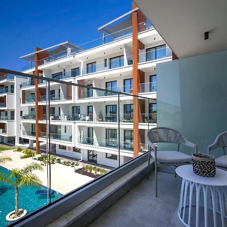 New Coral + Pool & Sauna Apartament *